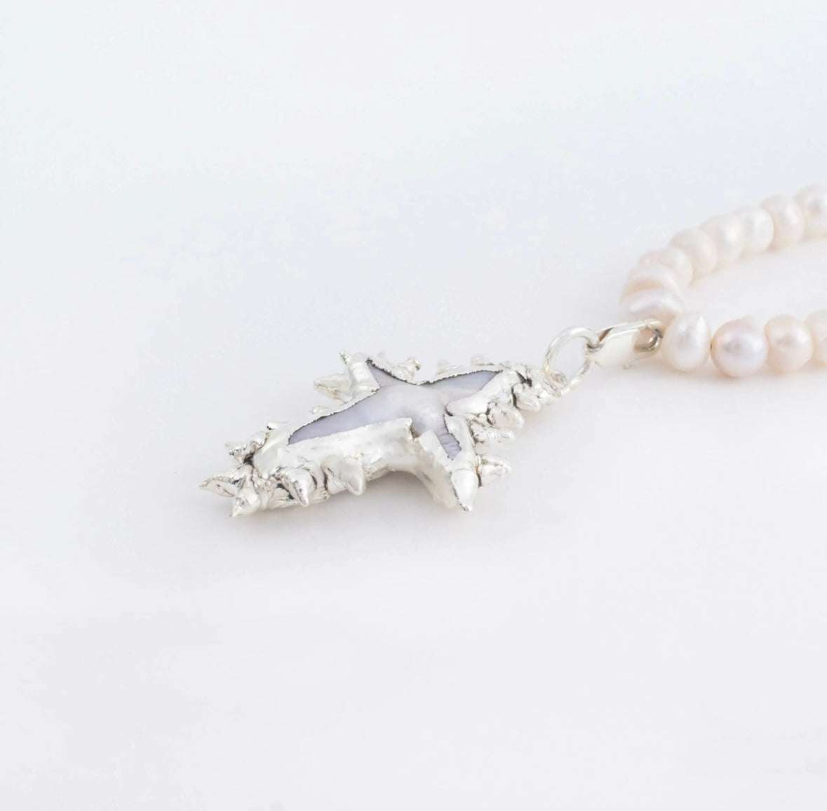 STUDIO/NOID Divine Droplet Necklace
