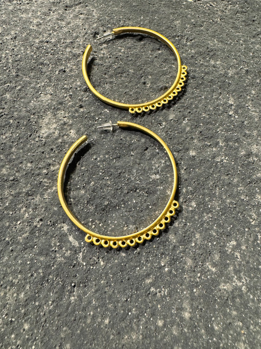 Vintage Designs Thin Hoop Earrings