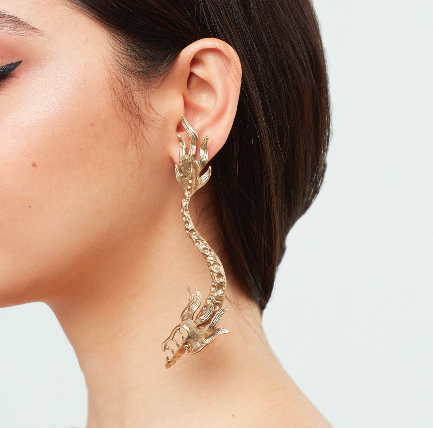 ZEWORKS DRAGON EARRINGS