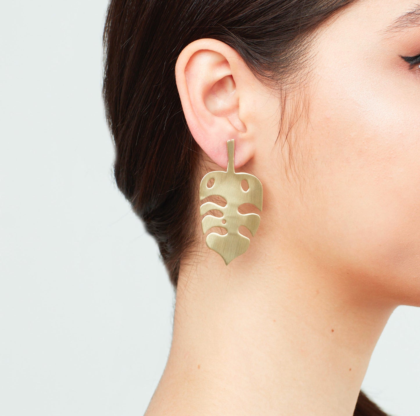 ZEWORKS MONSTERA PAPER EARRING